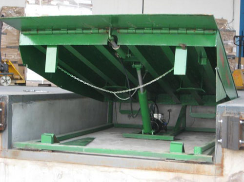 固定式登車橋 固定式登車橋