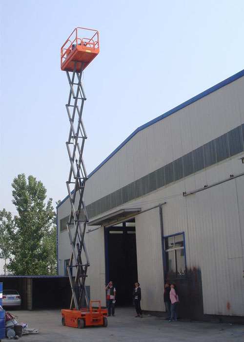 自行式升降機 自行式升降機